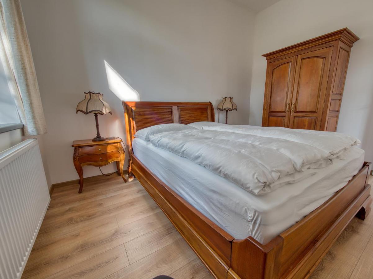 Apartmany Klasterni 84 Гейніце Екстер'єр фото
