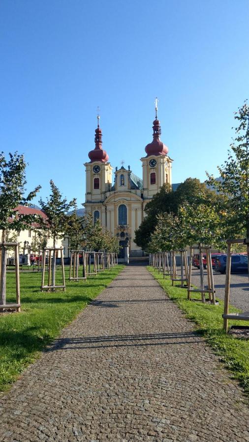 Apartmany Klasterni 84 Гейніце Екстер'єр фото
